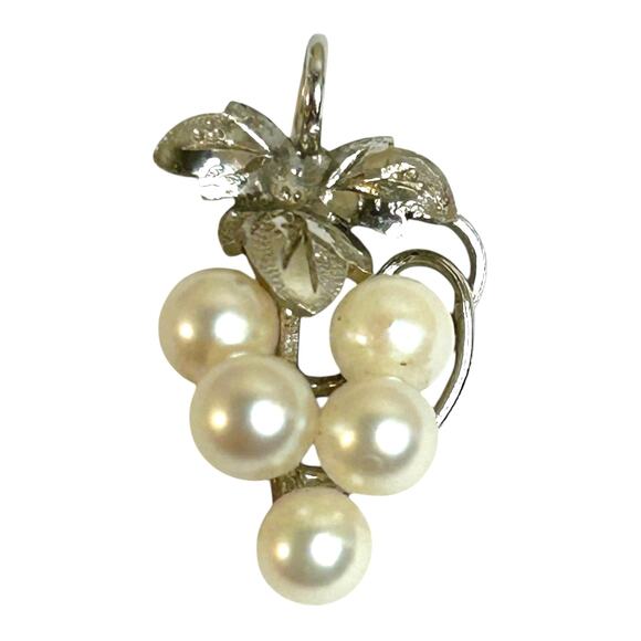 Vintage Dainty Silver Tone Ornate Mini Faux Pearls Grape Cluster Pendant - Picture 7 of 7